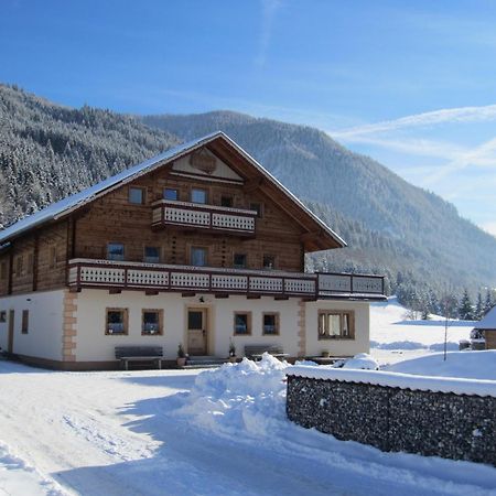 Chalet Auhof Bed & Breakfast ฟลาคเฮา ภายนอก รูปภาพ
