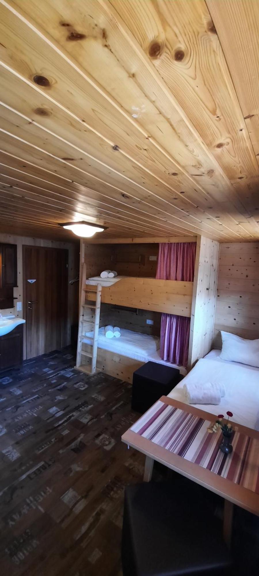 Chalet Auhof Bed & Breakfast ฟลาคเฮา ภายนอก รูปภาพ